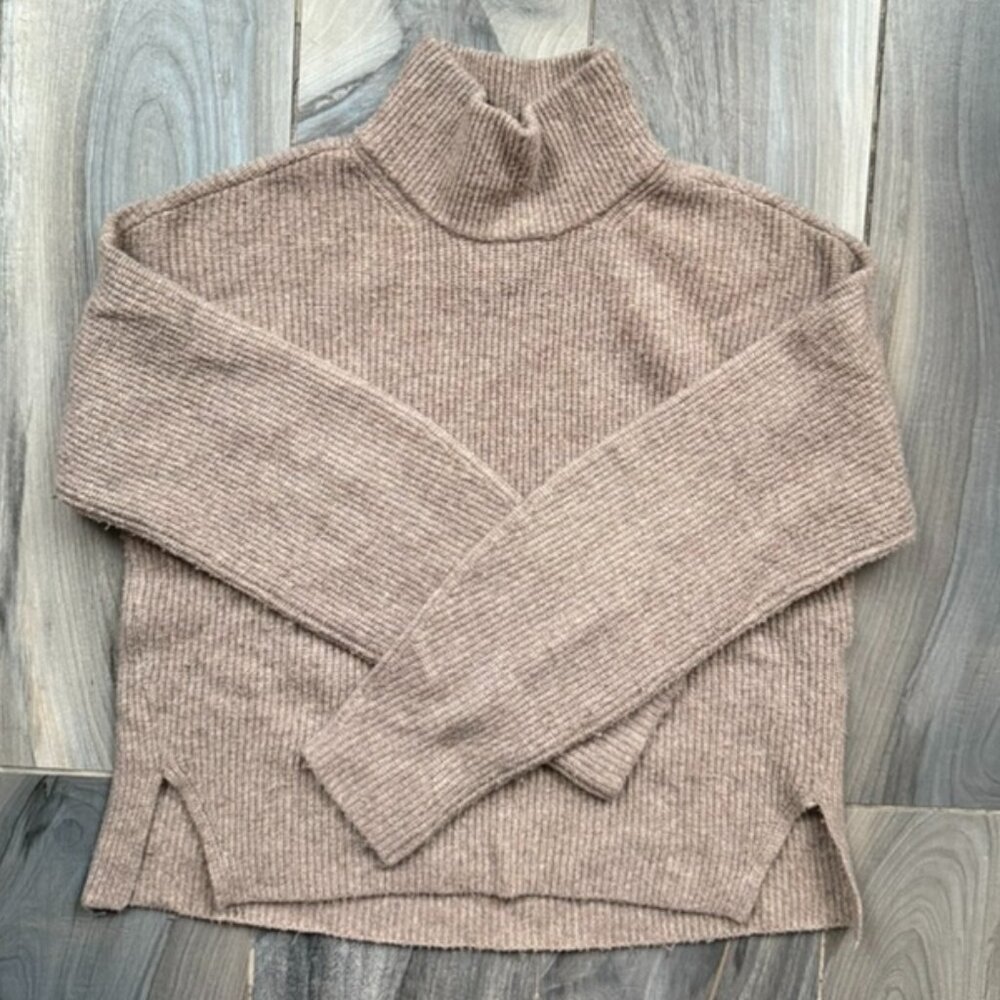 Abercrombie Classic Easy Turtleneck Sweater Size Small